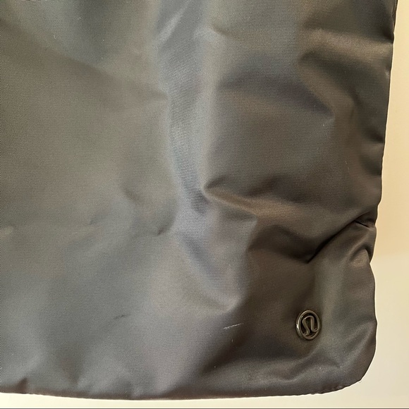 Lululemon Double Up Tote - Black - Picture 4 of 16